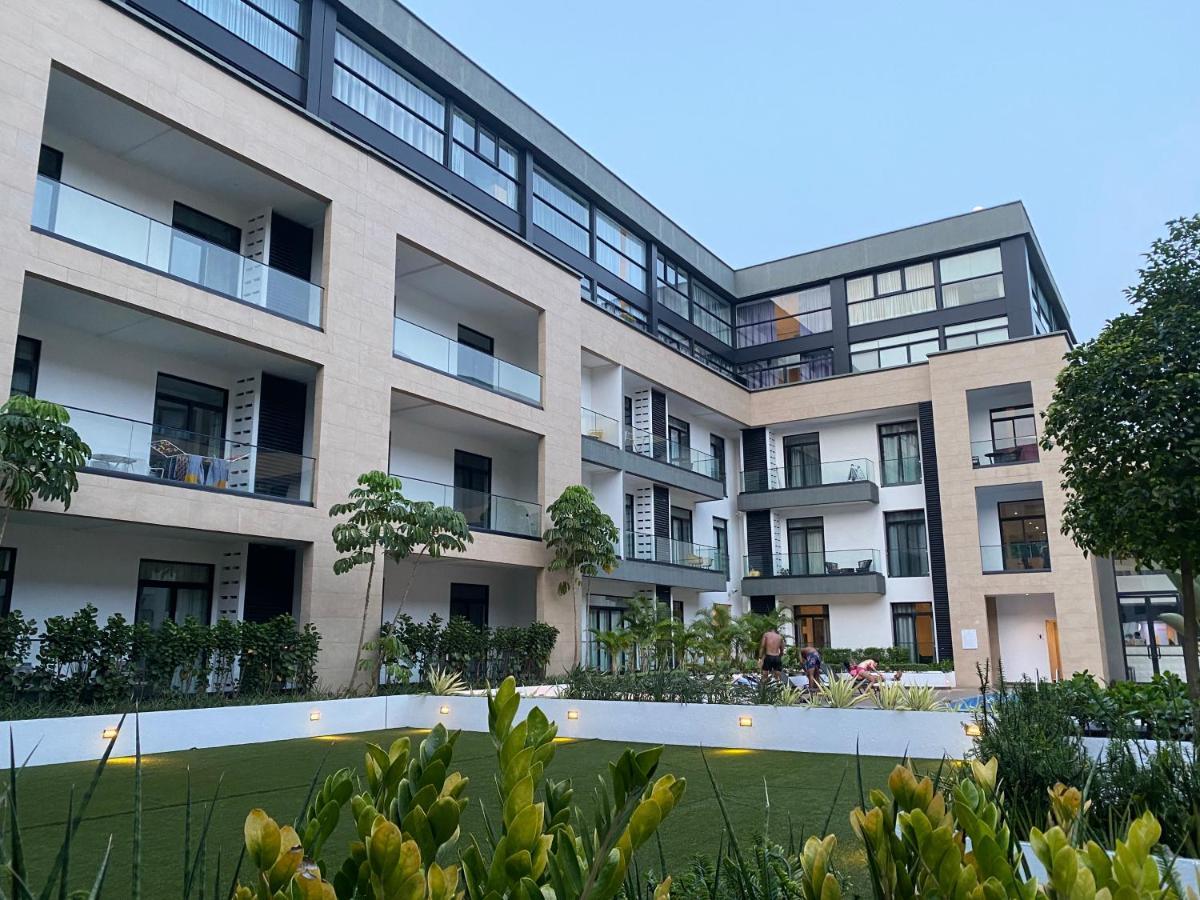 One Bedroom Apartment At A Embassy Gardens Cantonments Аккра Экстерьер фото
