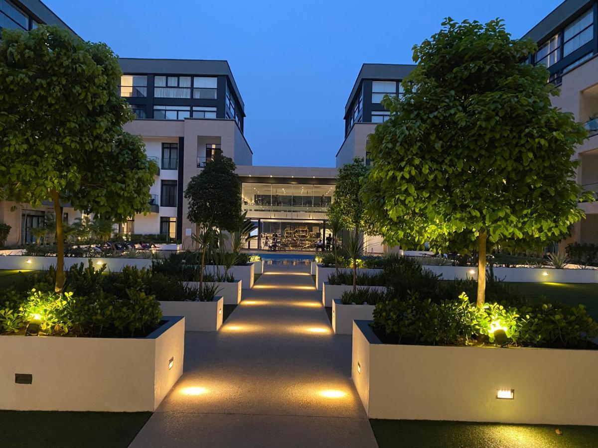 One Bedroom Apartment At A Embassy Gardens Cantonments Аккра Экстерьер фото